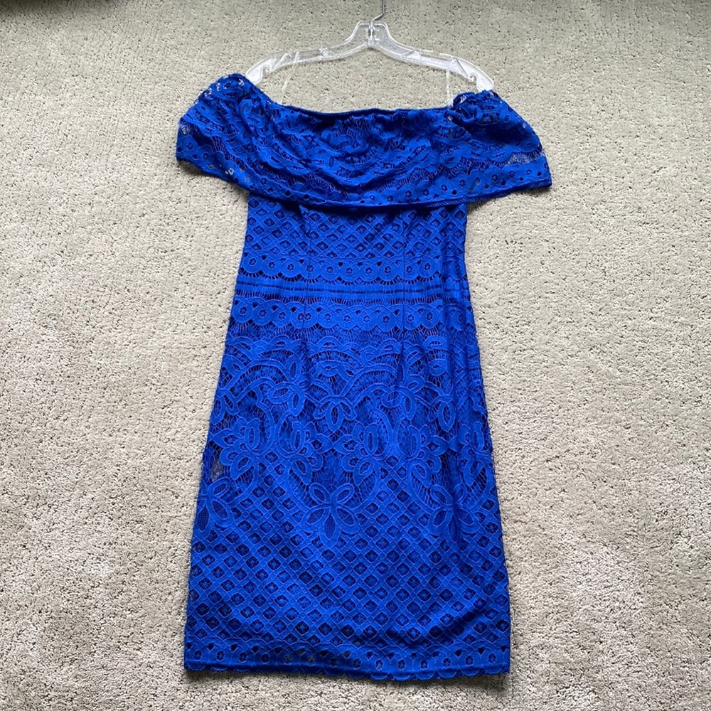 Blue lace dress, strapless